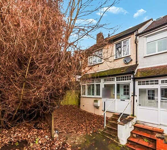 3 Bedroom Terraced House For Sale In Sunnydene Road, Purley, CR8