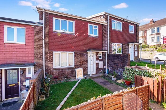 3 Bedroom Terraced House To Rent In Charter Street, Chatham, ME4