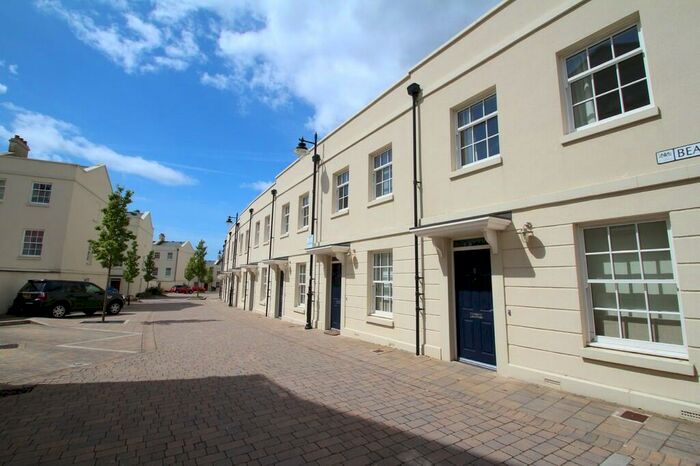 2 Bedroom Terraced House To Rent In Beagle Road, Plymouth, PL1