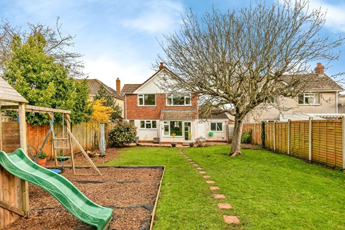 3 Bedroom Detached House For Sale In Westway Park, Bristol, BS49