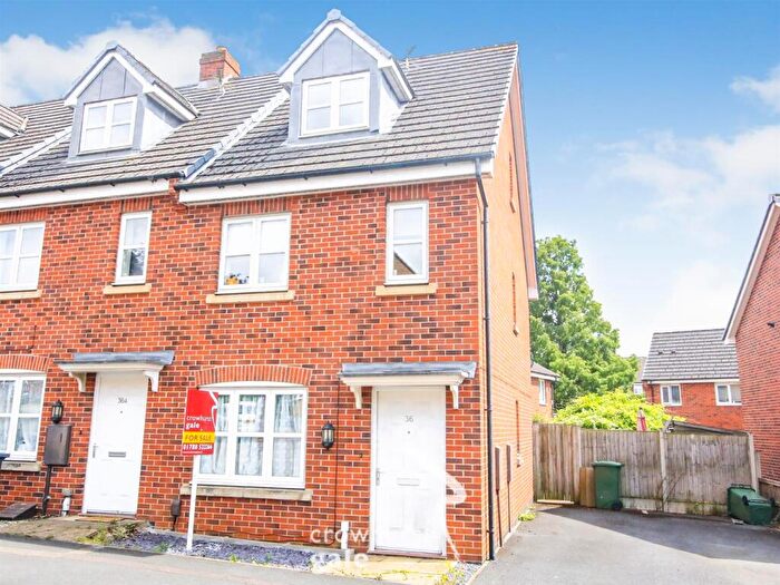 3 Bedroom Town House For Sale In Gilbert Avenue, Bilton, Rugby, CV22