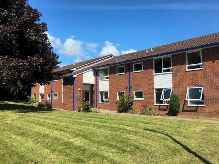 1 Bedroom Apartment To Rent In Flat, Varsity Plus, Clifton, NG11