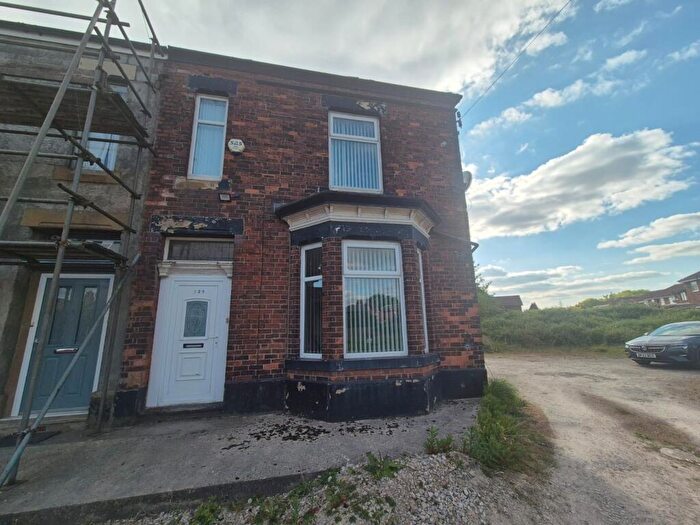4 Bedroom House To Rent In Birch Lane, Dukinfield, SK16