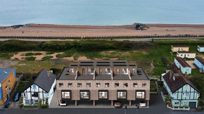 4 Bedroom Town House For Sale In Brighton Road, Lancing, BN15