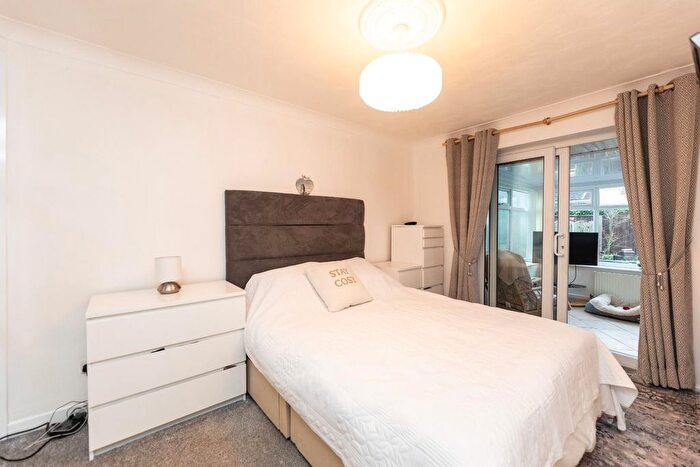 2 Bedroom Semi-Detached Bungalow For Sale In Gleneagles Road, Featherstone, Pontefract, WF7