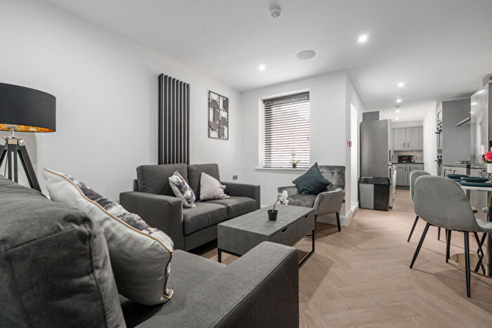 6 Bedroom Terraced House To Rent In Needham Road, Liverpool, Merseyside, L7