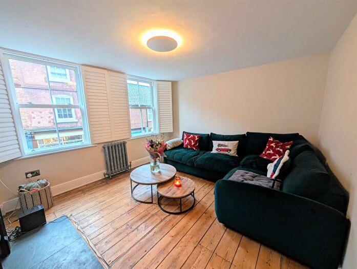 3 Bedroom Terraced House For Sale In Barnby Gate Newark, NG24