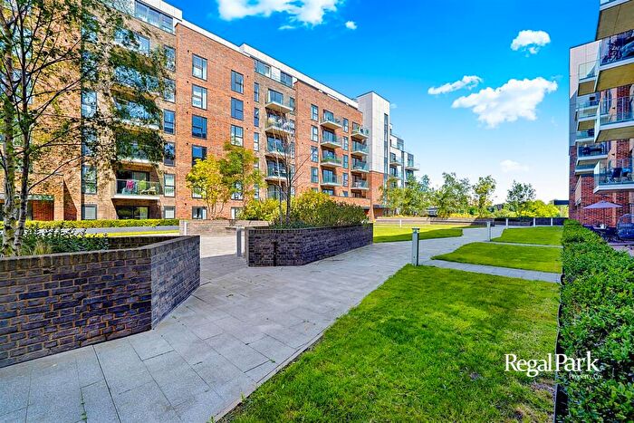 2 Bedroom Apartment To Rent In East Station Road, Fletton Quays, Peterborough, PE2