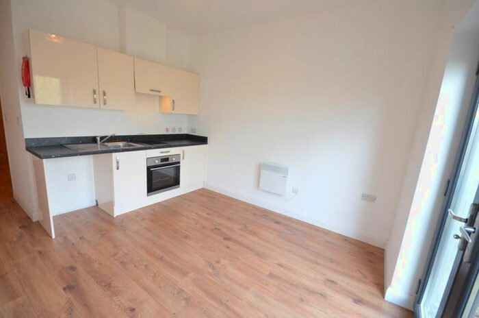 1 Bedroom Flat To Rent In Bank Parade, Burnley, BB11
