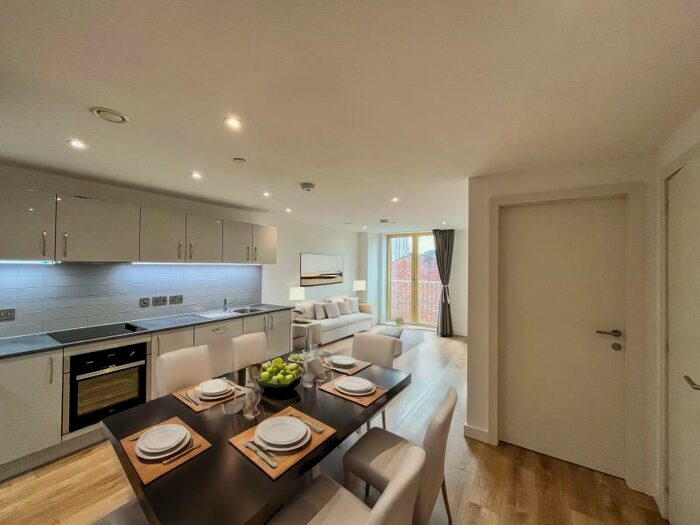 1 Bedroom Apartment To Rent In Flat :: The Quarters, M1