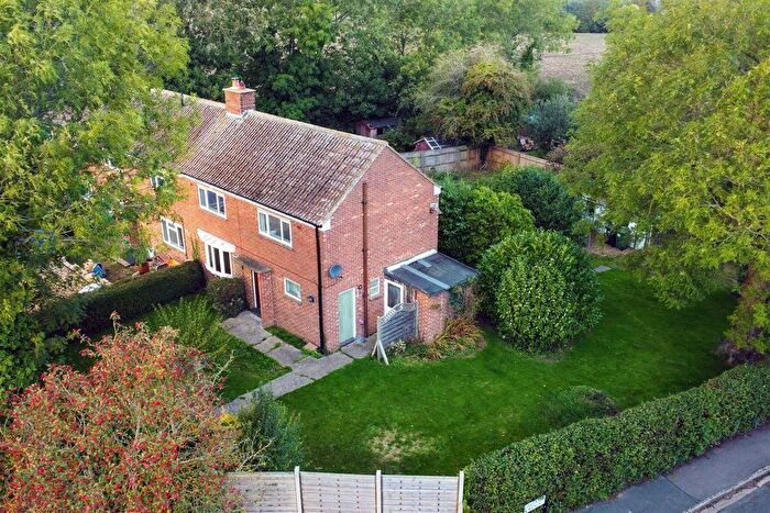 3 Bedroom End Of Terrace House For Sale In Harris Lane, Wistow, Huntingdon, PE28