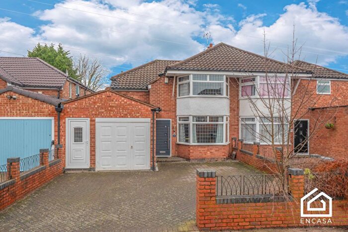 3 Bedroom Semi Detached House For Sale In Gaydon Road, Solihull, B92