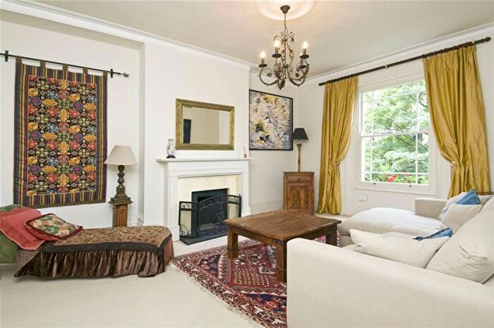 2 Bedroom Flat To Rent In Edith Grove, Chelsea, SW10