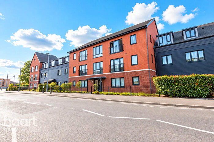 2 Bedroom Flat For Sale In London Road, Grays, RM20
