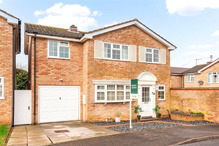 4 Bedroom Detached House For Sale In Kilpin Green, North Crawley, Buckinghamshire, MK16