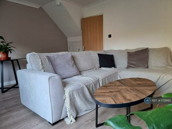 2 Bedroom End Of Terrace House To Rent In Greenstead Road, Colchester, CO1