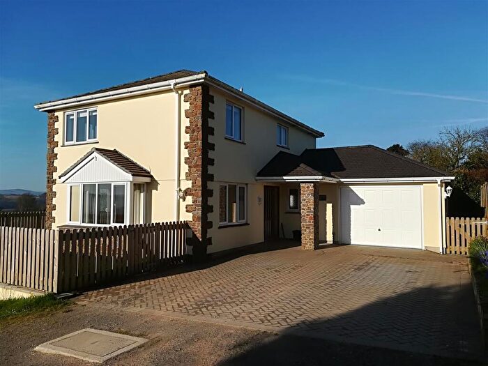 4 Bedroom Detached House To Rent In Winkleigh, Devon, EX19