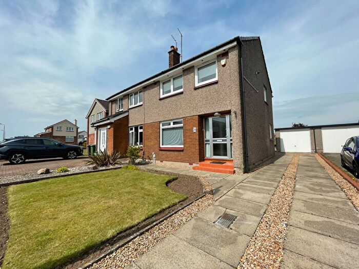 3 Bedroom Semi-Detached House To Rent In Teviot Avenue, Glasgow, G64