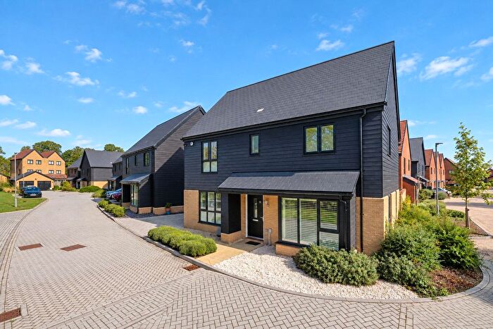 4 Bedroom Detached House For Sale In Bella Rosa Drive, Langley, Maidstone, ME17