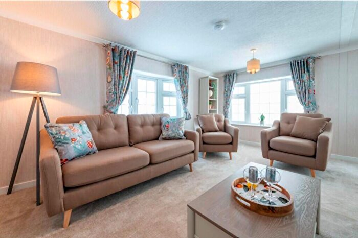 2 Bedroom Park Home For Sale In The Middleton, Sandy Bay, SS8