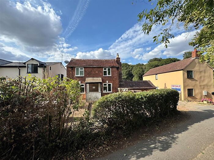 2 Bedroom Cottage For Sale In Gorsley, Newent, HR9