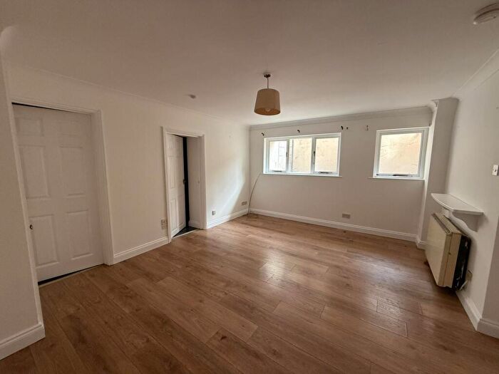 1 Bedroom Flat For Sale In Wimpole Road, Colchester, CO1