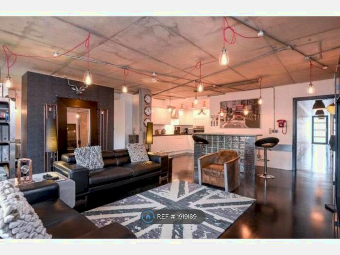 1 Bedroom Flat To Rent In Southsea Road, Kingston Upon Thames, KT1