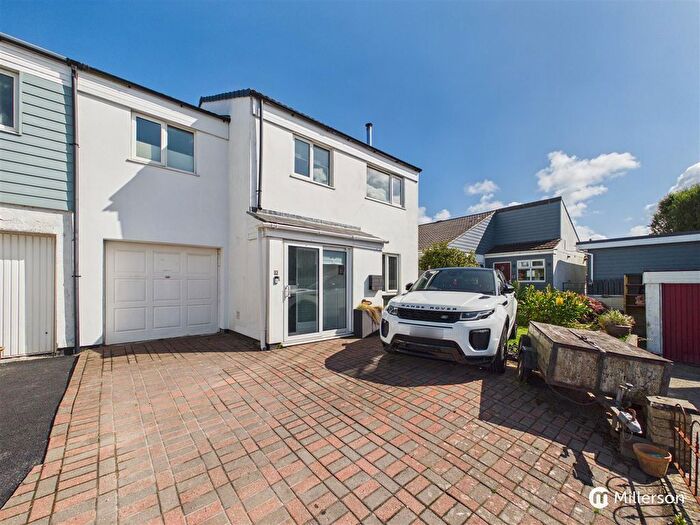 4 Bedroom End Terrace House For Sale In Boscarn Road, Redruth, TR15