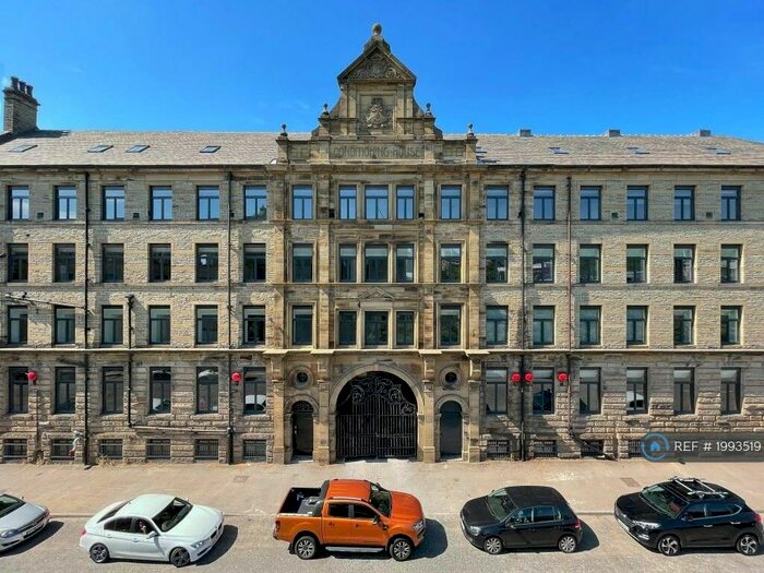 2 Bedroom Flat To Rent In Conditioning House, Bradford, BD1