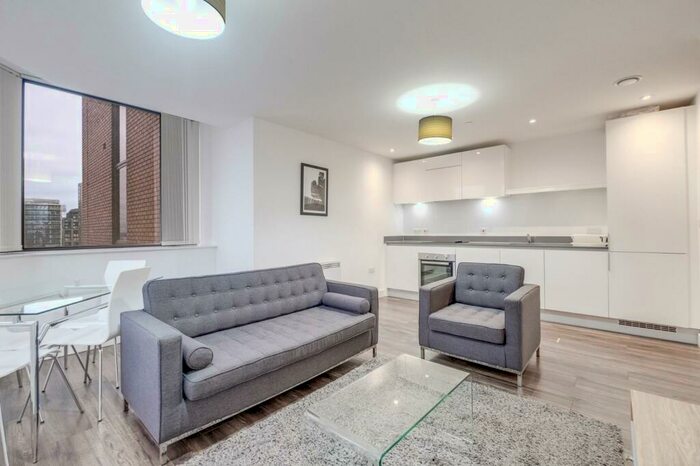 2 Bedroom Apartment To Rent In Broadway Residences, Broad Street, Birmingham, B15
