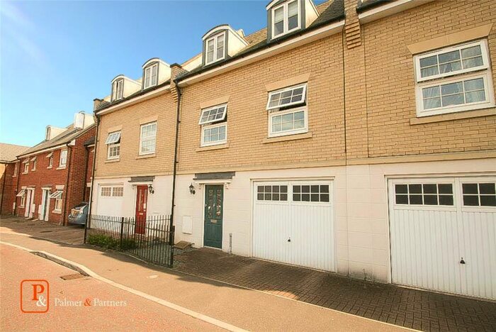 3 Bedroom House To Rent In Steed Crescent, Colchester, Essex, CO2