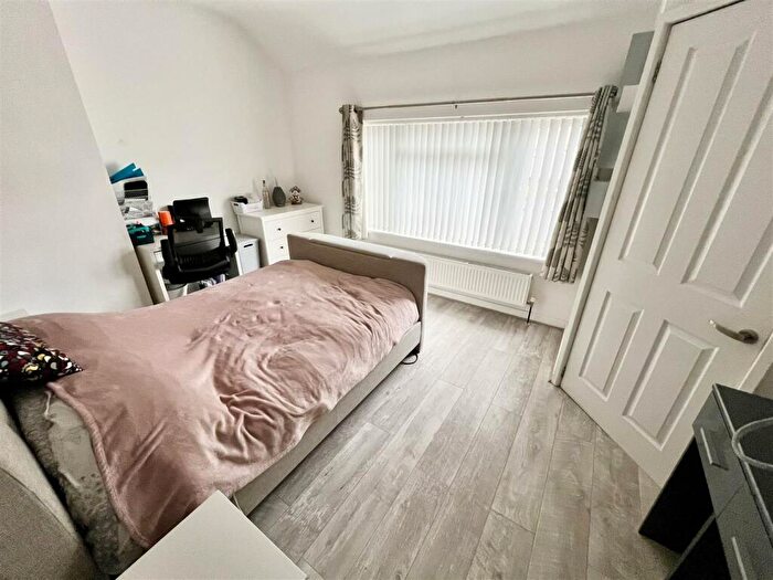 3 Bedroom Terraced House For Sale In Glastonbury Road, Yardley Wood, Birmingham, B14