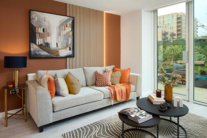 1 Bedroom Apartment For Sale In Headstone Drive, Harrow, HA1