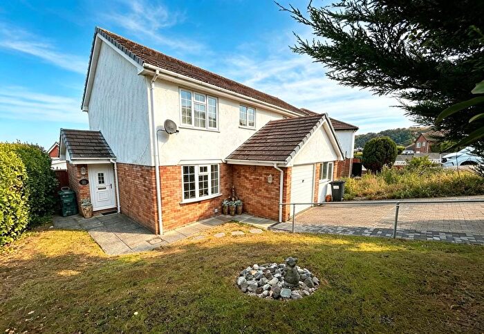 3 Bedroom Semi-detached House For Sale In Maenan Road, Llandudno, LL30