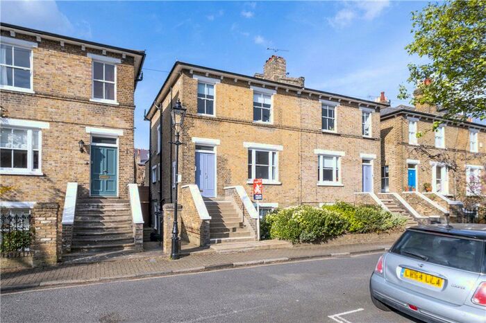 1 Bedroom Flat To Rent In Spencer Walk, Putney, SW15