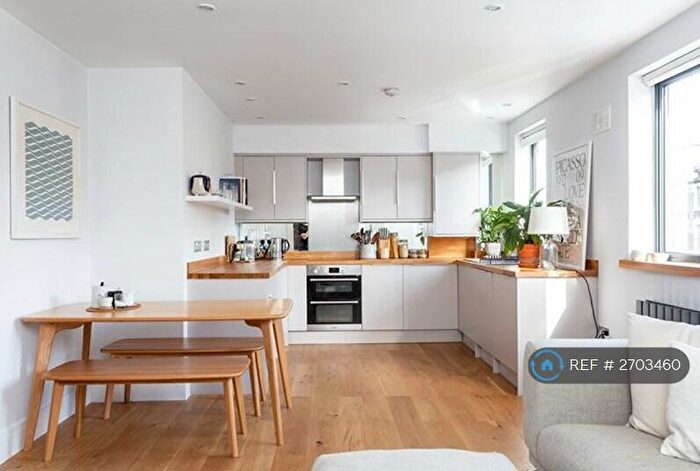 1 Bedroom Flat To Rent In Tiffany Court, London, SE22