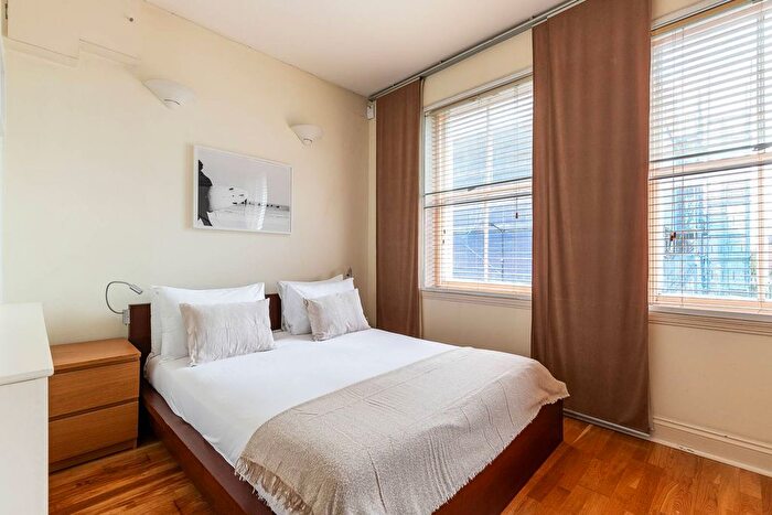 1 Bedroom Flat For Sale In Earl's Court Road, Earls Court, London, SW5