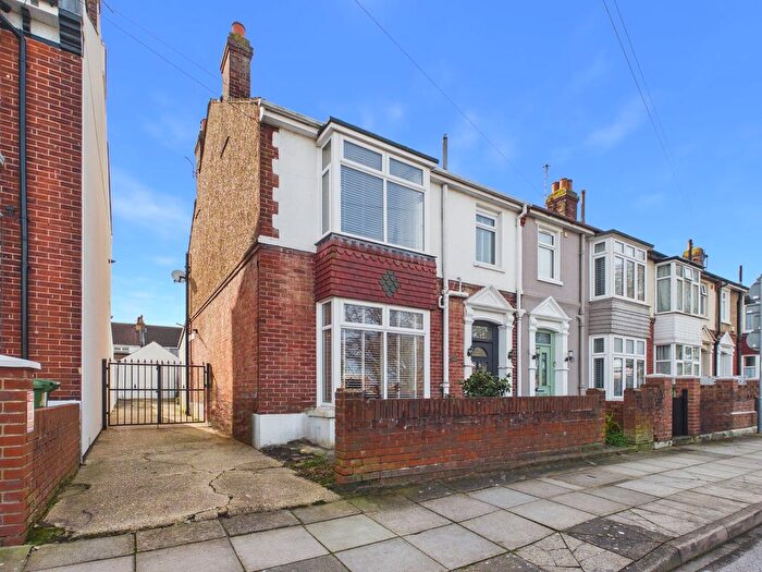 3 Bedroom Semi Detached House For Sale In Magdalen Road, Portsmouth, PO2