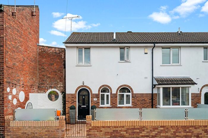 2 Bedroom Terraced House For Sale In The Courtyard, Newton-Le-Willows, WA12