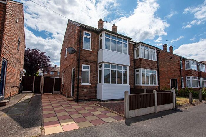 3 Bedroom Semi-Detached House For Sale In Brora Road, Nottingham, NG6