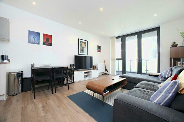 1 Bedroom Apartment To Rent In Osier House, Quebec Way, London, SE16
