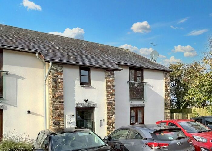 2 Bedroom Flat For Sale In Stannary Court, Okehampton, EX20