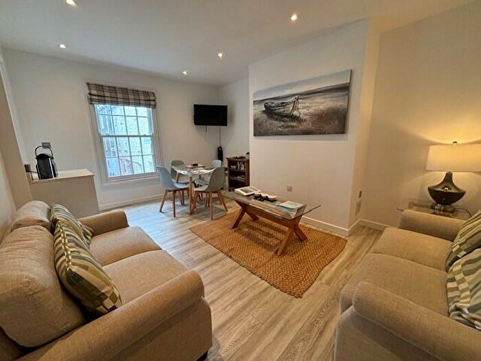 2 Bedroom Flat To Rent In Fore Street, Mevagissey, PL26