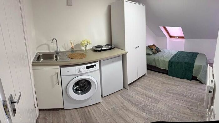 Studio To Rent In Sidmouth Road, London, E10
