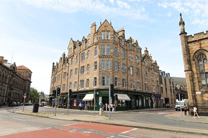 3 Bedroom Flat To Rent In Bristo Place, Edinburgh, EH1