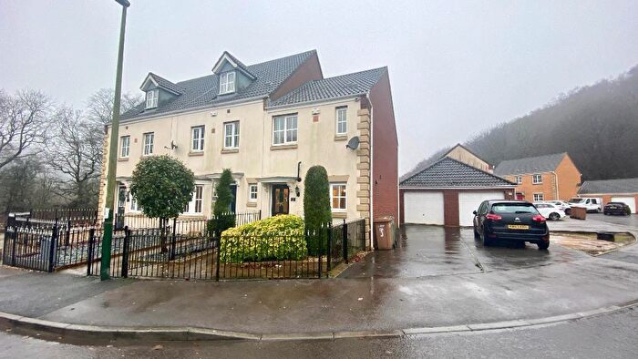 2 Bedroom End Of Terrace House To Rent In Mill Court, Crumlin, Newport, NP11