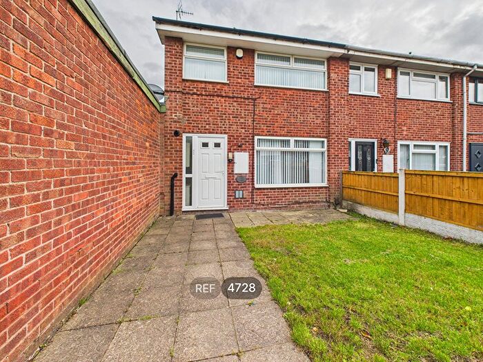3 Bedroom Property To Rent In Darwin Close, Nottingham, NG5