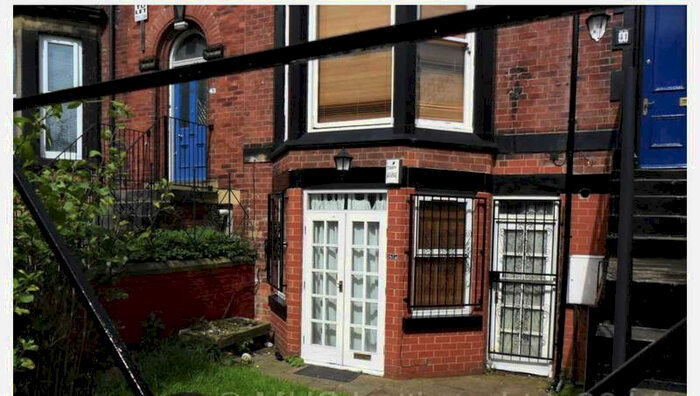 3 Bedroom Property To Rent In Regent Park Terrace, Hyde Park, Leeds, LS6