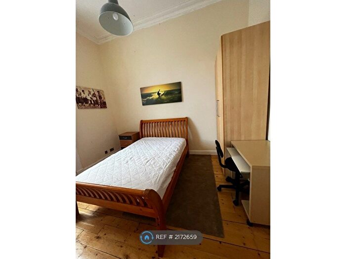 Studio To Rent In Holland Street, Glasgow, G2