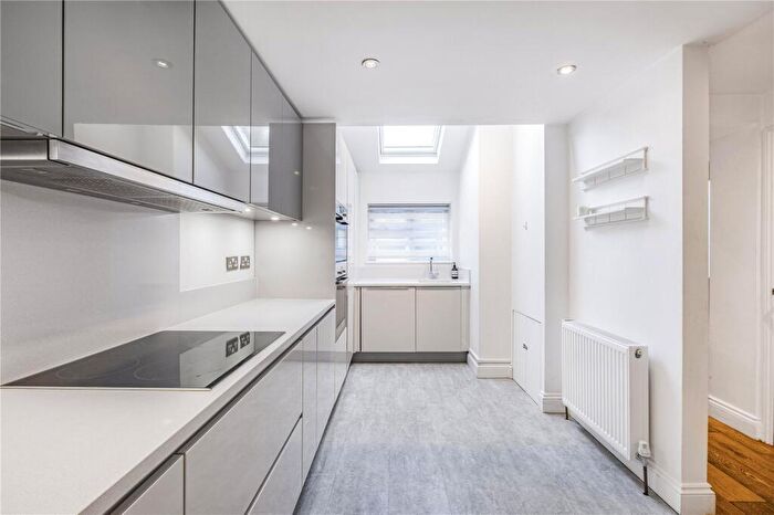 3 Bedroom House To Rent In Telegraph Place, London, E14